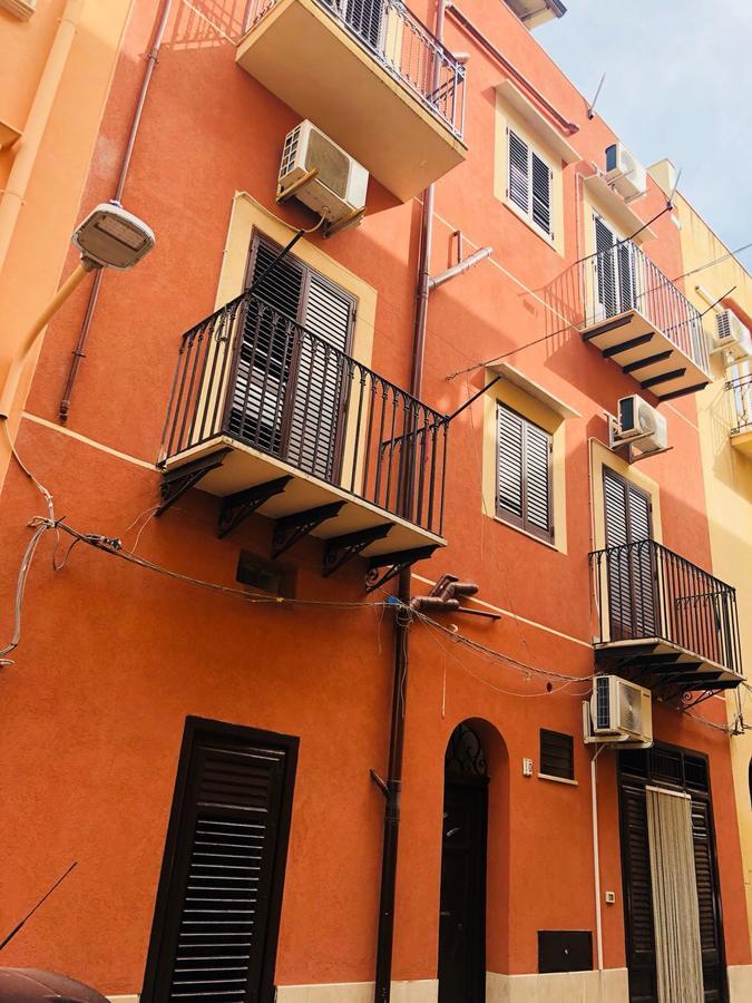 Апартаменти Casa Longo 2 Кастелламмаре-дель-Гольфо Екстер'єр фото